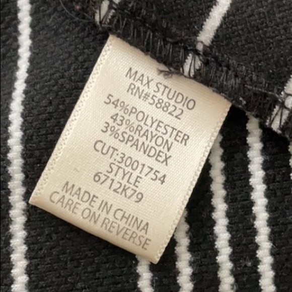 NWOT MAX STUDIO TOP - Picture 9 of 9